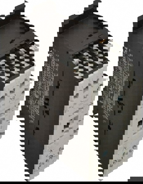 IEC Contactor: 3 Poles, 25 A Load Amps-Inductive, 45 A Load Amps-Resistive, NO